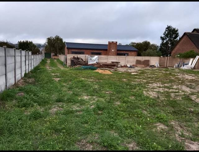 3 BEDROOM HOUSE FOR SALE IN ALBERTINIA